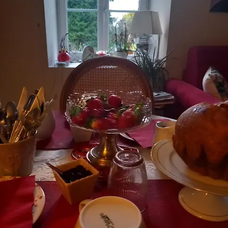 Au Domaine De Sophie D'hotes Crasville Manche * Crasville (Manche)