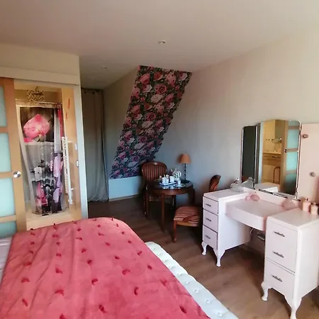 Au Domaine De Sophie D'hotes Manche Crasville (Manche)